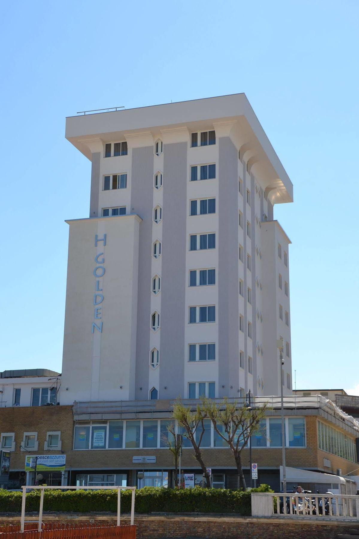 Hotel Golden Римини Экстерьер фото